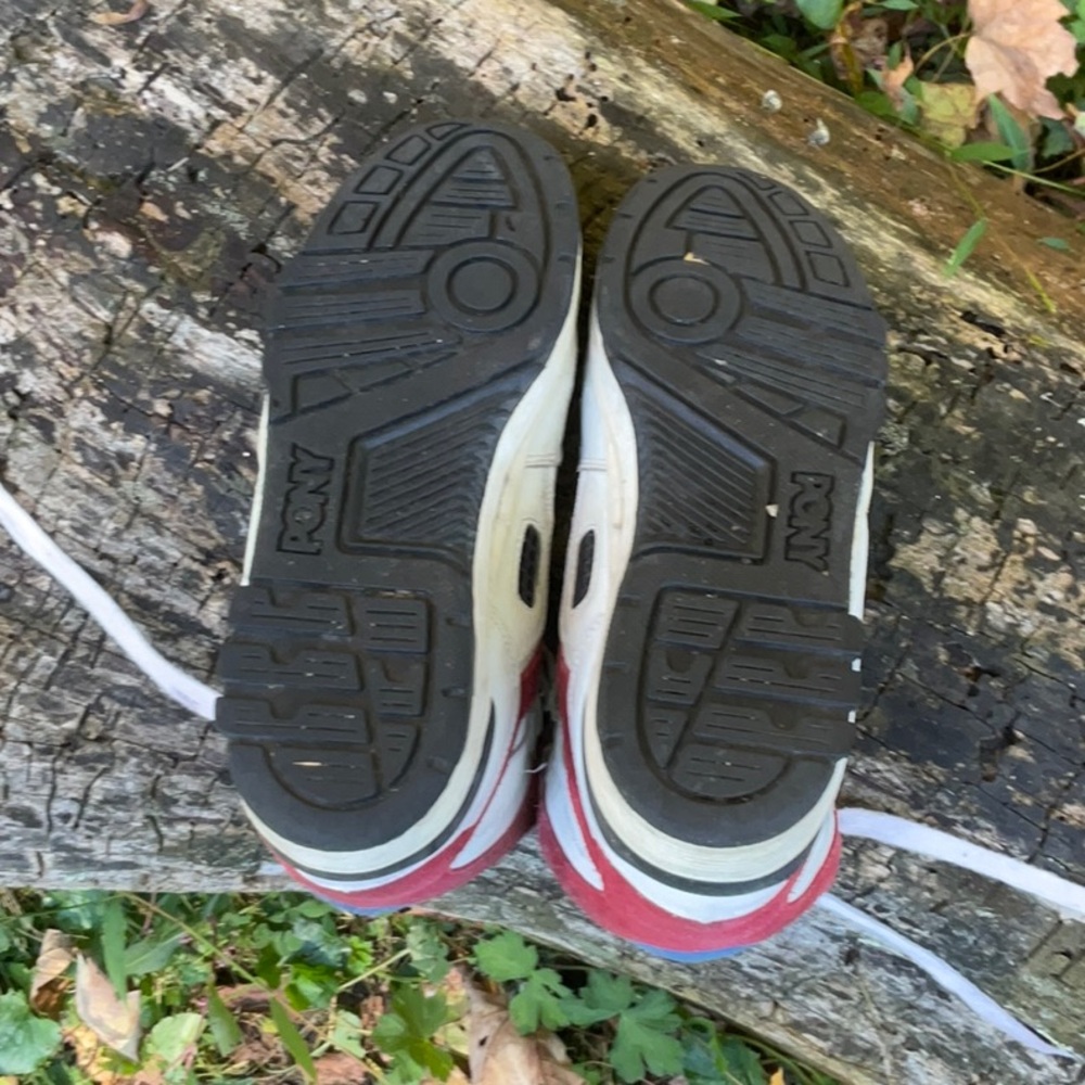 PONY Retro High-Tops in Red and White - Picture 5 of 6